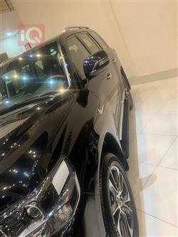 تۆیۆتا لاند کروزەر